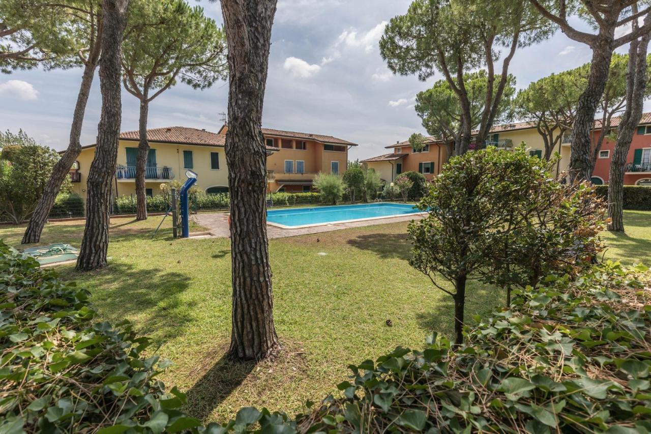 Appartamento Campiello Sirmione Bagian luar foto